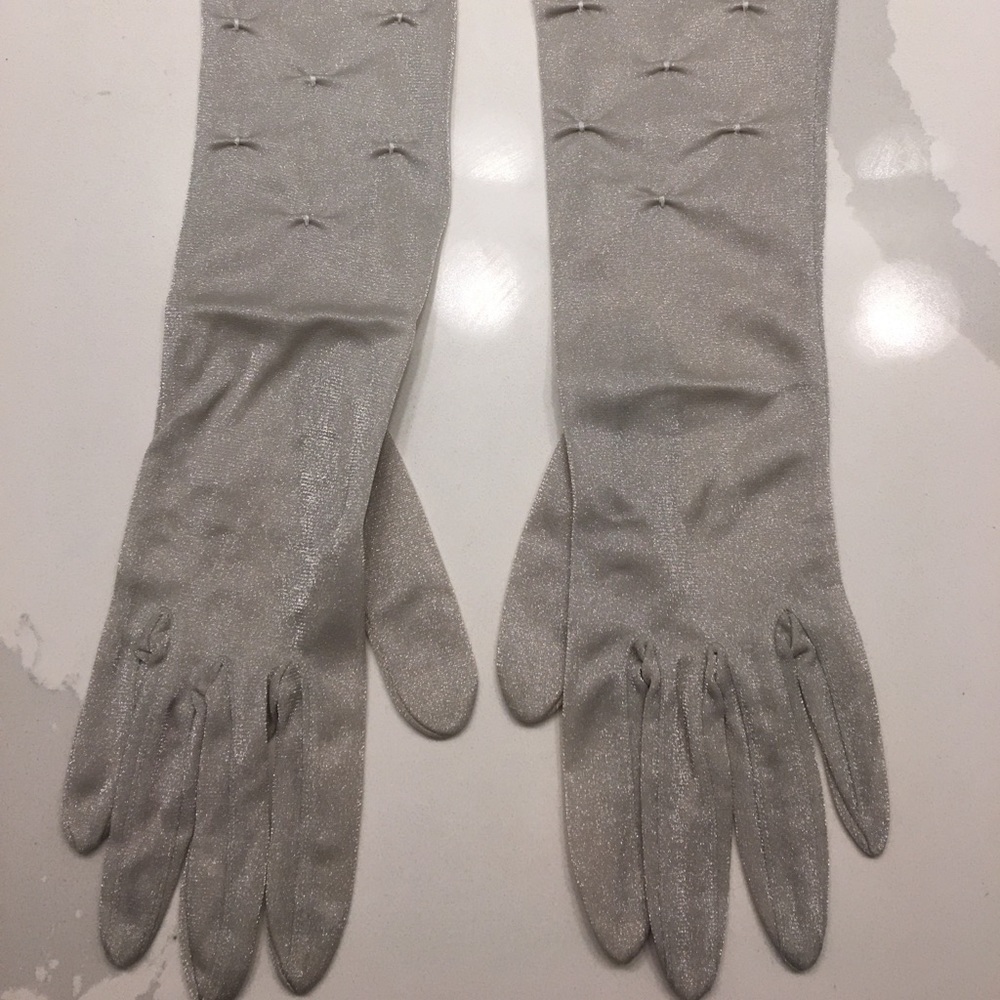 Dress gloves 13” long. Gray/Silver luxe
